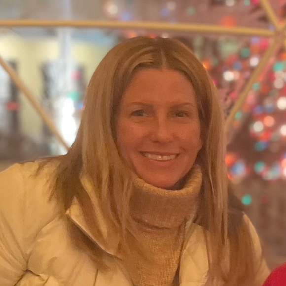 Meet your Posher, Becky - Picture 1 of 1